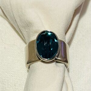 Swarovski Blue Topaz Silver Band Ring sz 9